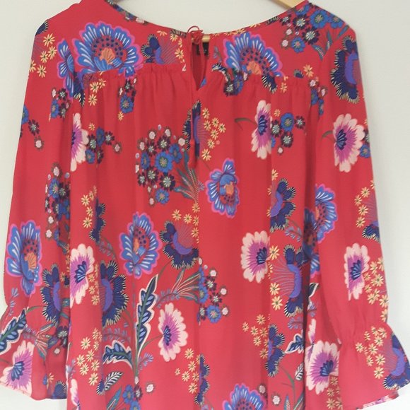 Floral Top - Picture 1 of 2